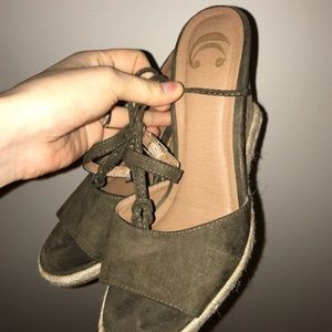 Olive wedges